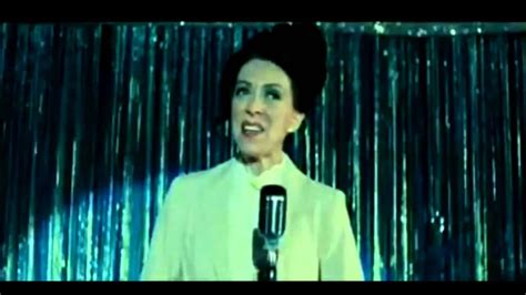 One of them seems to contract a virus that leaves her bloody. Cabin Fever 2 - La Cabaña Sangrienta 2 - Trailer HD - YouTube