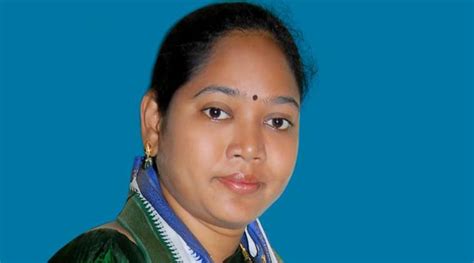 Mekathoti Sucharita The Dalit Woman Home Minister Of Andhra Pradesh