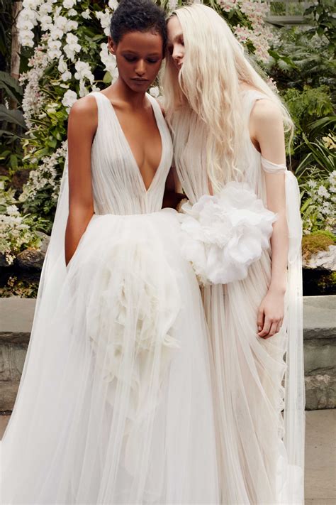 The most common vera wang wedding dress material is nylon. Vera Wang