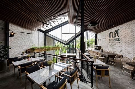 «#interiordesign #architecture #industrialdesign #rustic #cafe #furniture #loft #style #design…» Labyrinth-Like Industrial Cafes : industrial cafe space