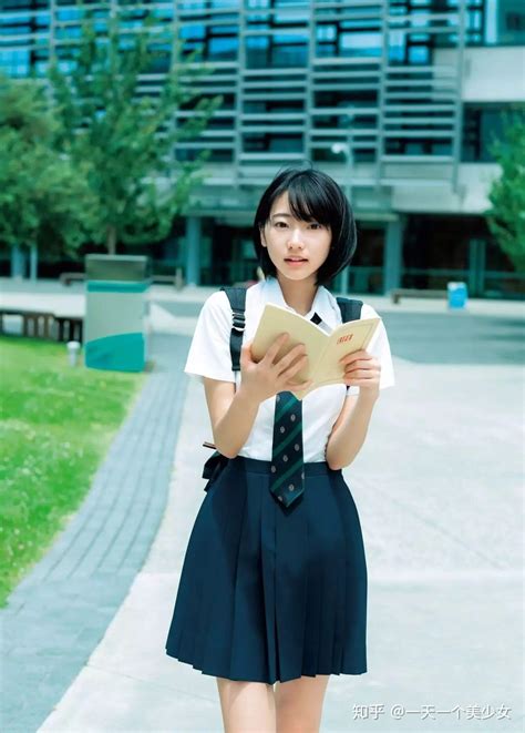 “日本第一可爱女高中生”，短发小腰精——武田玲奈 知乎