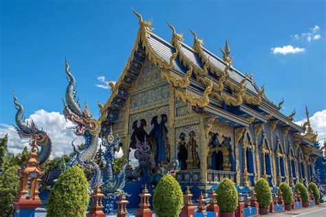 chiang-mai-to-chiang-rai-a-day-of-temples,-history,-and