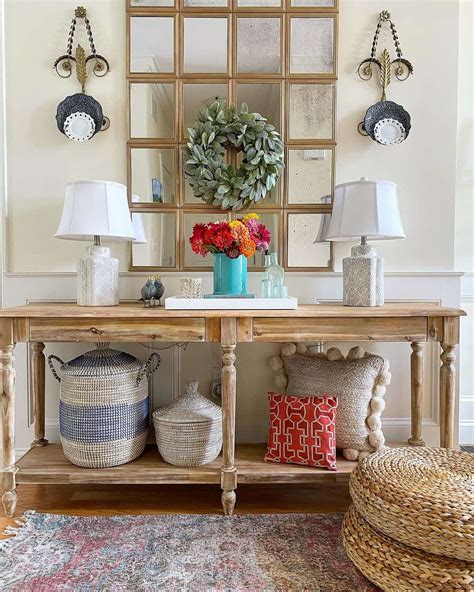 36 Mirrors Above Console Tables With Inspiring Compositions