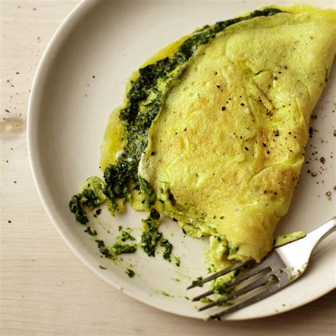 Classic Omelet With Spinach Basil Pesto Recipe Martha Stewart
