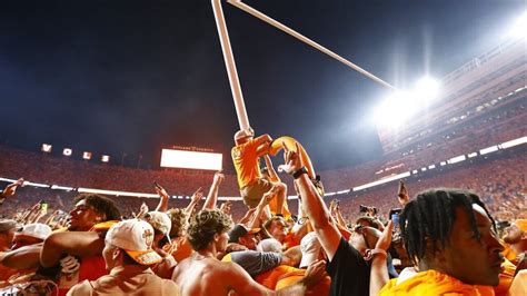 Tennessee Fined 100k By Sec For Fans Storming Field After Alabama Game