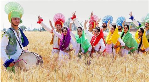 Significance Of Vaisakhi Why Is Vaisakhi Celebrated Indian Festivals