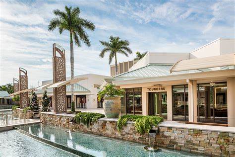 Mbh Architects Modernizes Tourneau Retail Store In Naples Florida