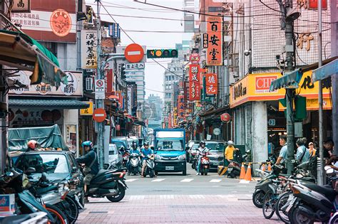 See full list on baike.baidu.com 台湾街道高清图片下载-正版图片500505334-摄图网