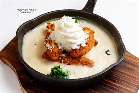 My early birthday treat from my youngest brother! Chir Chir Chicken Factory Pavilion KL : Crispy, Cheesy New ...
