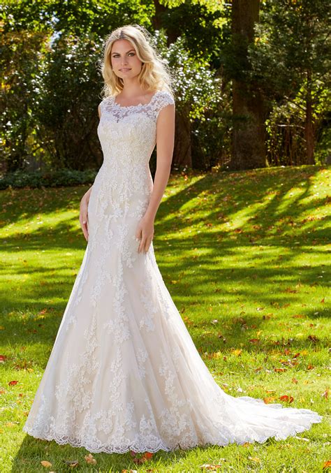 Filter by size, shape, and style to find the perfect dress just waiting to be loved. Alençon Lace Appliqués and Scalloped Edging Frosted with ...
