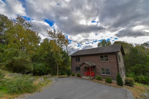 We offer a pet friendly economical cabin for rent in lexington va. The Washington #114 -The Cabins at Lexington - Cabins for ...