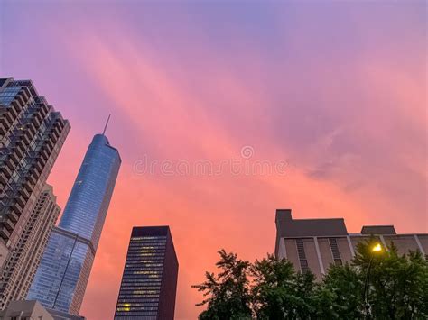 View Of Chicago Skyscrapers Inluding Trump Tower During A Gorgeous