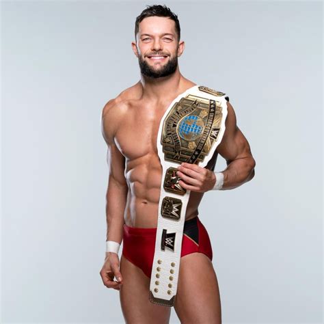Photos Meet The Current Wwe Champions Wwe Champions Wrestling Superstars Wrestling Wwe