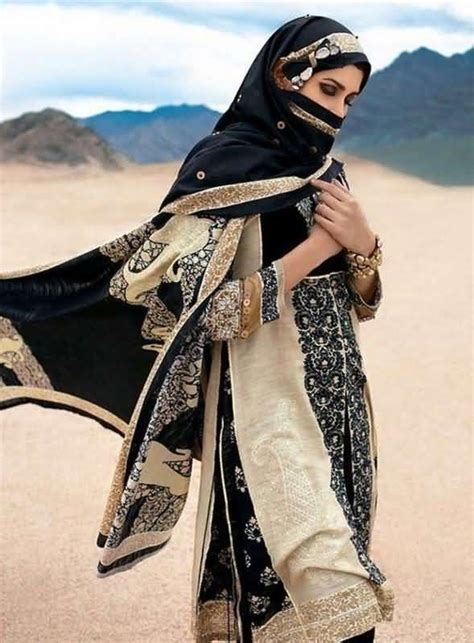 Headdress Worn By Arab Women Middle Eastern Fashion Niqab Fashion Desert Clothing
