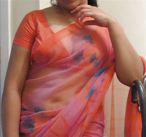 Sexy Indian Aunty Saree 32 Bilder