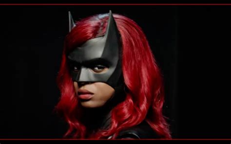 Após mudança no elenco Batwoman retorna em teaser da 2ª temporada