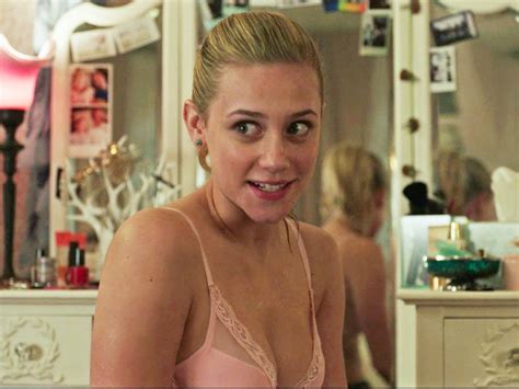 The Most Common Bra Problems And How To Fix Them Lili Reinhart And