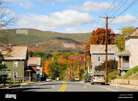 Massachusetts Fall Road Hi Res Stock Photography And Images Alamy