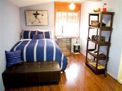 Get your inspiration for decorating your little mister's room! Dorm Room Ideas for Guys Décor | Cool dorm rooms, Guy dorm ...