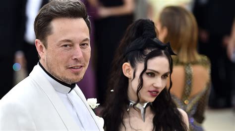 Elon Musk Ex Freundin Grimes Verklagt Ihn Wegen Der Gemeinsamen Kinder