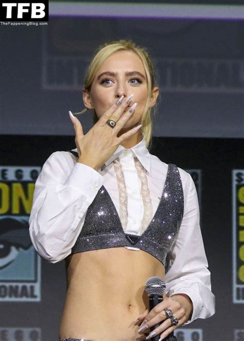 Kathryn Newton Flaunts Her Sexy Legs At The Comic Con 2022 In San Diego 45 Photos Thefappening