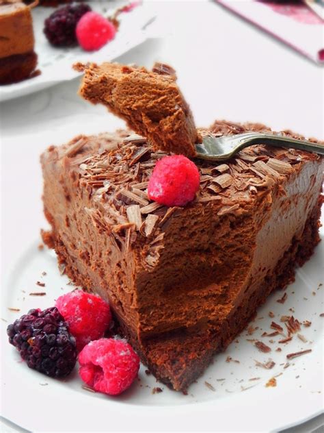 Processed in the same facility as products containing peanuts, sesame and tree nuts. Gâteau mousse au chocolat tout à fait exquis | Une Plume ...