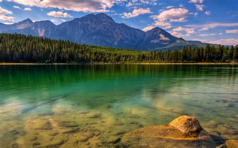 Lake Jasper National Park Alberta Canada Nature Scenery Wallpaper