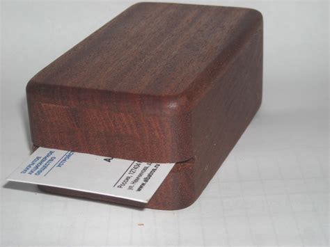 To get ready for the cleveland mini maker faire, i printed up some awesome business cards to help attendees find me on social media! desktop business card dispenser By bicadi, Russia