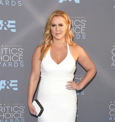 The Hilarious Way Amy Schumer Unveiled Her Vanity Fair Cover How To Look Skinnier Amy Schumer