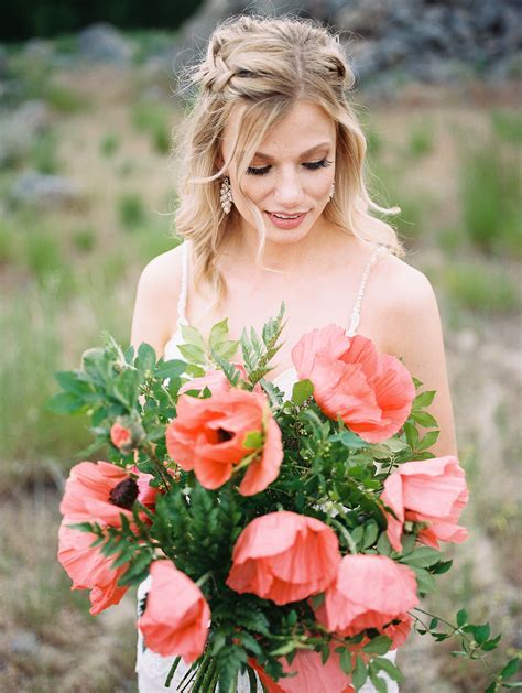 Poppy Wedding Bouquets I Am A Woman In Love Poppies Bring Magic To