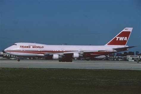Twa Boeing 747 200 N305tw December 1994 This Boeing 747 Flickr