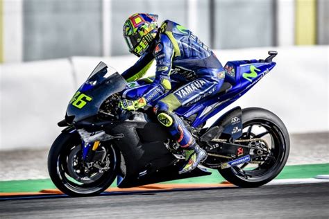 Rossi was some way off from feeling his best, the headache reducing him to an incapacitated state in his hotel bed in the morning. Bikes: MINICHAMPS VALENTINO ROSSI 1/12 MODEL YAMAHA YZR M1 ...
