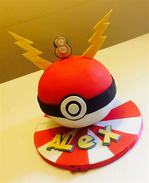 Pokemon Ball Cake Pokemon Birthday Pokemon Cake Themed Cakes