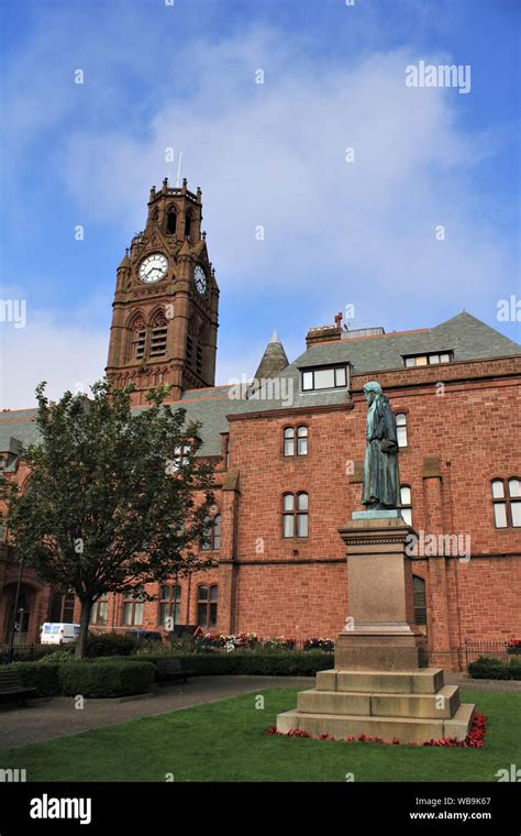 Barrow In Furness Town Hall Clock Hi Res Stock Photography And Images