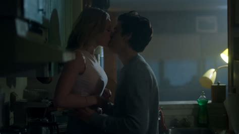 Nude Video Celebs Lili Reinhart Sexy Riverdale S01e13 2017