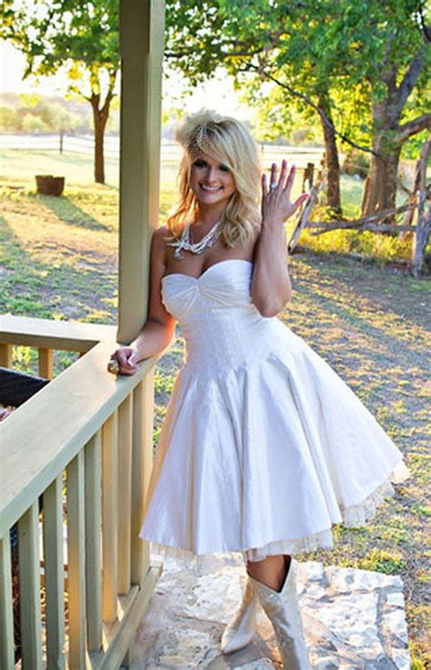 Lace country style wedding dresses. 20 BEST COUNTRY CHIC WEDDING DRESSES: RUSTIC & WESTERN ...