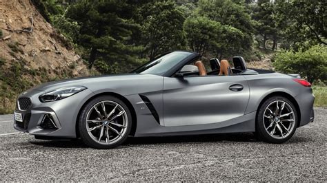 It's a proper sports car with tight suspension that keeps it. ROAD TEST: 2020 BMW Z4 M40i - Car Help Canada