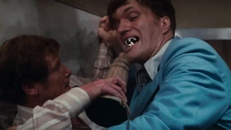 The Spy Who Loved Me Bond Gets To Grips With Jaws On The Train Youtube