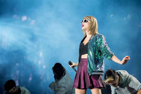 Taylor Swift 1989 Tour Wallpapers Top Free Taylor Swift 1989 Tour