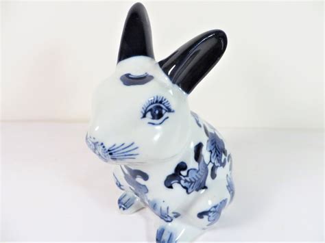 Vintage Blue White Chinoiserie Rabbit Blue White Ceramic Etsy