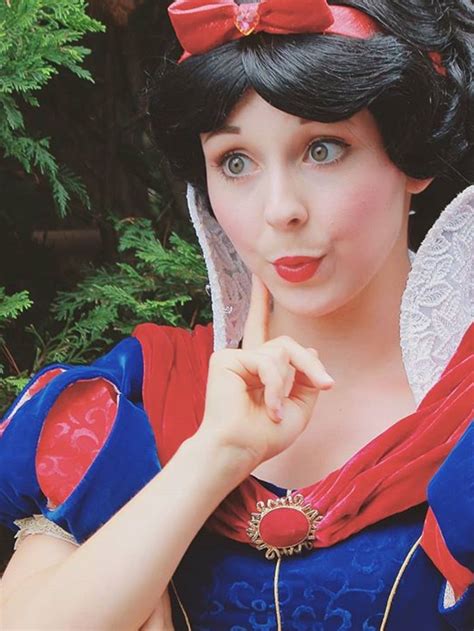 Pin By Brittney Vangemert On Disney Face Characters Snow White Disney