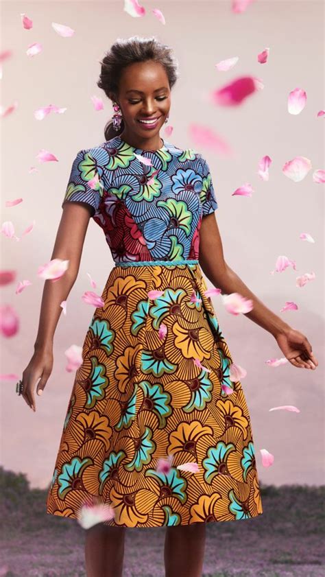 47 modèles de robes en pagne chics et tendances pour vos occasions ! Photo model pagne africain - lisseur vapeur