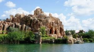 As many times as we've been to universal's islands of adventure, we had never, ever, gone downstairs in this building. Jurassic Park Discovery Center at Universal's Islands of ...