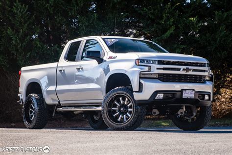 Lifted 2019 Chevy Silverado 1500 With Fuel Hardline And Rough Country