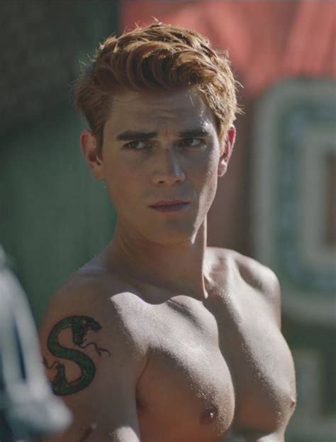 Archie Andrews Riverdale Riverdale Archie Kj Apa Riverdale Riverdale Funny Celebrities Male