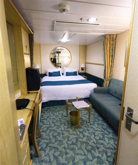Types of cabins on cruise ships. How to Pick the Right Cruise Cabin for an Enjoyable ...