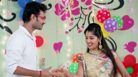 Sasirekha Parinayam Watch Episode 2 Abhi Sashi Dance Together On Disney Hotstar
