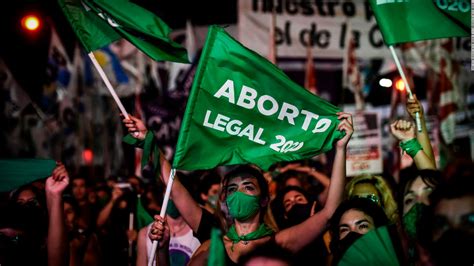 nueva ley de aborto en argentina no da libertad completa según activista cnn video