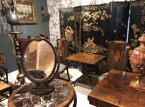 Twig Antiques And Interiors Antique Dealer In Tetbury Gloucestershire