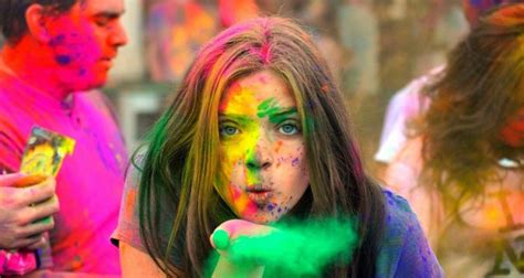 10 Tips You Must Know To Remove Holi Colours Easily Womentriangle